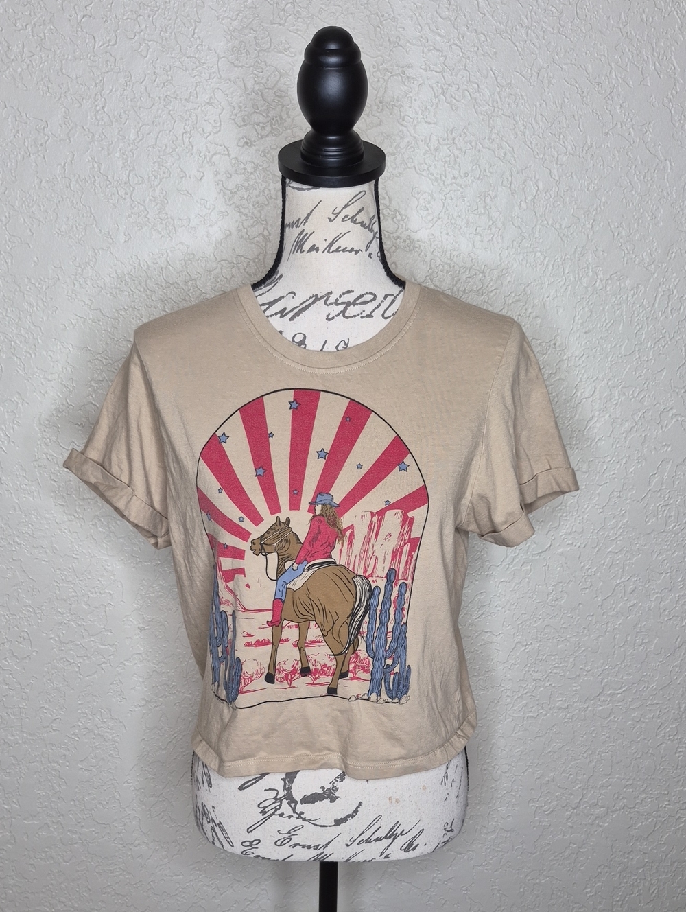 Electric Pink Western Cowgirl Graphic T-Shirt Size M